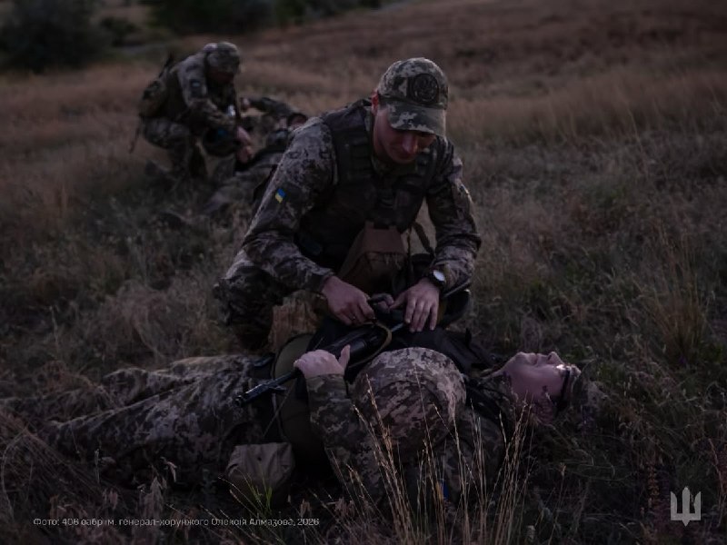 🇺🇦⚓Медичний персонал 406 окремої артилерійської бригади провів для особового складу чергові практичні заняття з тактичної медицини. 🇺🇦⚓Медичний персонал 406 окремої артилерійської бригади провів для особового складу чергові практичні заняття з тактичної медицини.