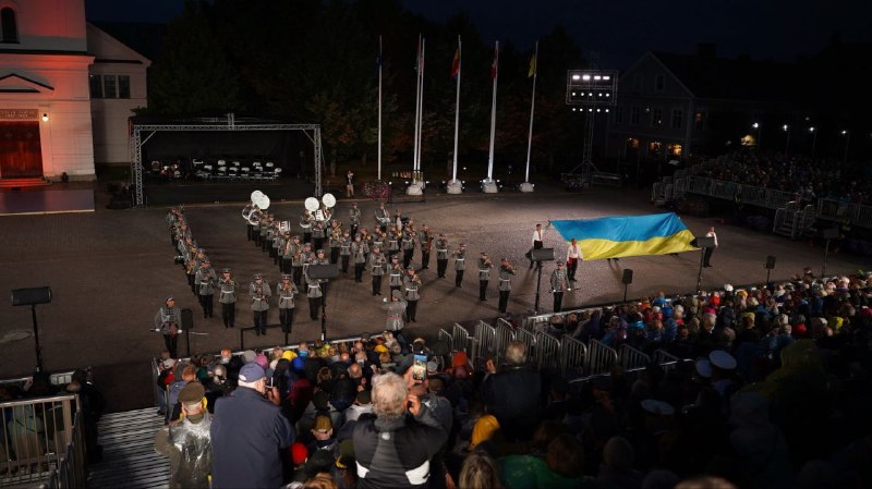 Заслужений академічний Зразково-показовий оркестр Збройних Сил України завершив успішну представницьку місію... Заслужений академічний Зразково-показовий оркестр Збройних Сил України завершив успішну представницьку місію...