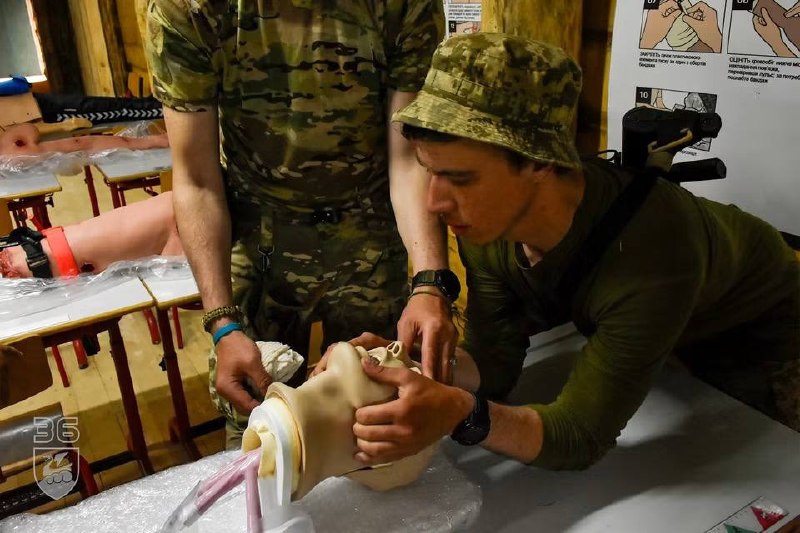 🇺🇦⚓️Під час базової загальної військової підготовки інструктори 36 окремої бригади морської піхоти приділяють... 🇺🇦⚓️Під час базової загальної військової підготовки інструктори 36 окремої бригади морської піхоти приділяють...