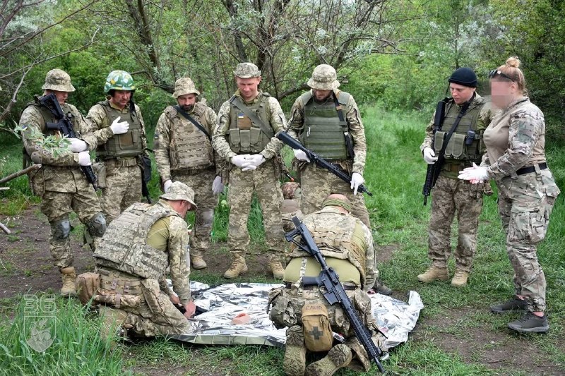 🇺🇦⚓️Під час базової загальної військової підготовки інструктори 36 окремої бригади морської піхоти приділяють... 🇺🇦⚓️Під час базової загальної військової підготовки інструктори 36 окремої бригади морської піхоти приділяють...