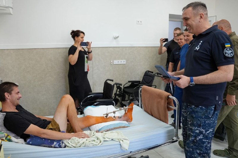 🇺🇦⚓️ Сьогодні відвідав наших захисників, які проходять лікування та відновлення у шпиталі.
Поспілкувався з нашими воїнами 🇺🇦⚓️ Сьогодні відвідав наших захисників, які проходять лікування та відновлення у шпиталі.
Поспілкувався з нашими воїнами