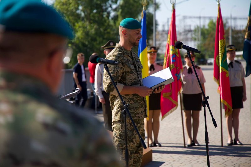 🇺🇦⚓Меморіал пам’яті морських піхотинців відкрили у Запоріжжі
На одній із центральних набережних міста... 🇺🇦⚓Меморіал пам’яті морських піхотинців відкрили у Запоріжжі
На одній із центральних набережних міста...