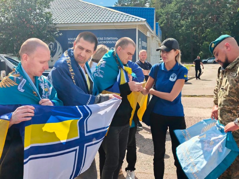 Сьогодні в межах спеціального етапу обміну повертаємо 10 наших воїнів – через Білорусь Сьогодні в межах спеціального етапу обміну повертаємо 10 наших воїнів – через Білорусь