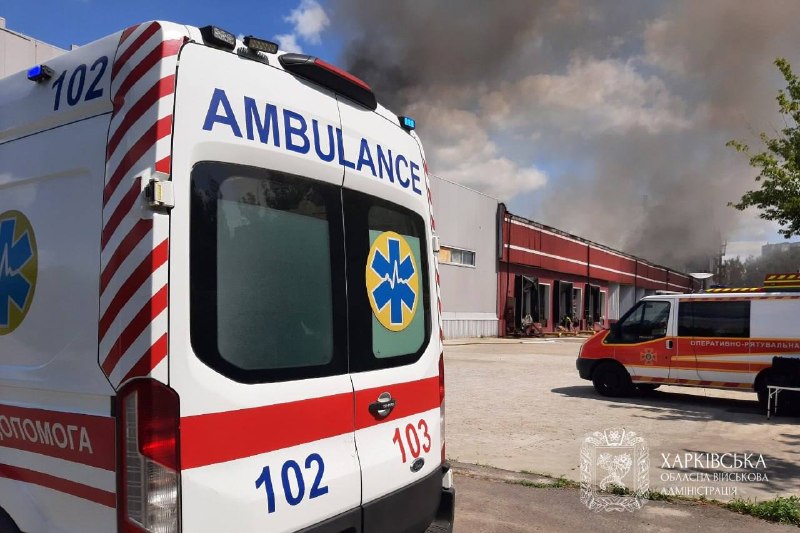 На фото – наслідки ворожого удару по Шевченківському району Харкова.
▪️ Жінка, яка не виходила на звʼязок, відповіла на телефонний дзвінок На фото – наслідки ворожого удару по Шевченківському району Харкова.
▪️ Жінка, яка не виходила на звʼязок, відповіла на телефонний дзвінок