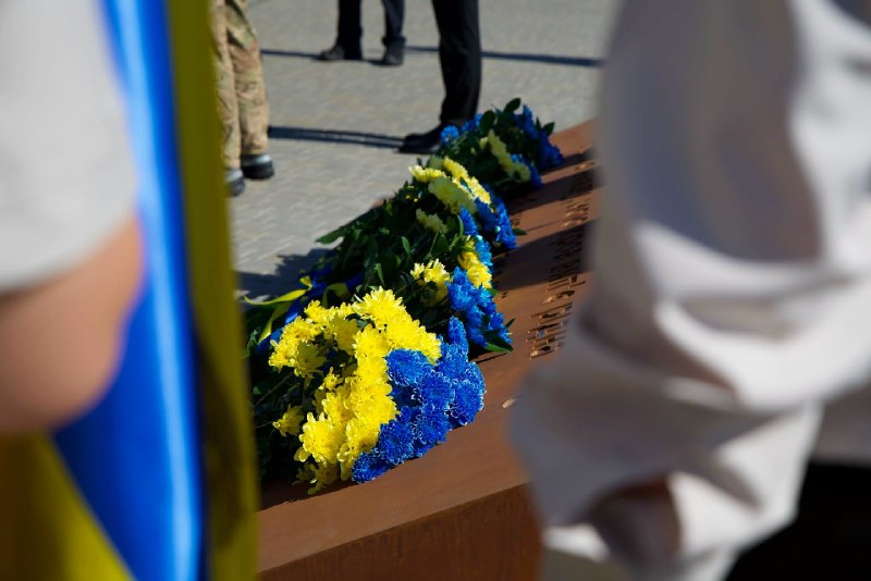 🇺🇦⚓Меморіал пам’яті морських піхотинців відкрили у Запоріжжі
На одній із центральних набережних міста... 🇺🇦⚓Меморіал пам’яті морських піхотинців відкрили у Запоріжжі
На одній із центральних набережних міста...