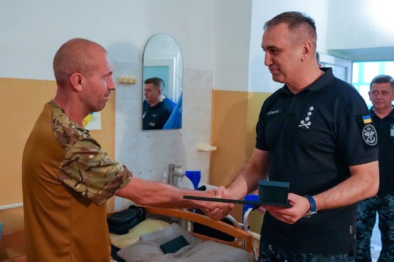 🇺🇦⚓️ Сьогодні відвідав наших захисників, які проходять лікування та відновлення у шпиталі.
Поспілкувався з нашими воїнами 🇺🇦⚓️ Сьогодні відвідав наших захисників, які проходять лікування та відновлення у шпиталі.
Поспілкувався з нашими воїнами