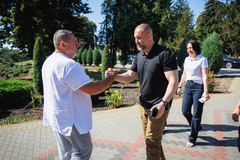 📚Безпека — головна умова, щоб діти могли навчатися офлайн навіть під час війни. 📚Безпека — головна умова, щоб діти могли навчатися офлайн навіть під час війни.