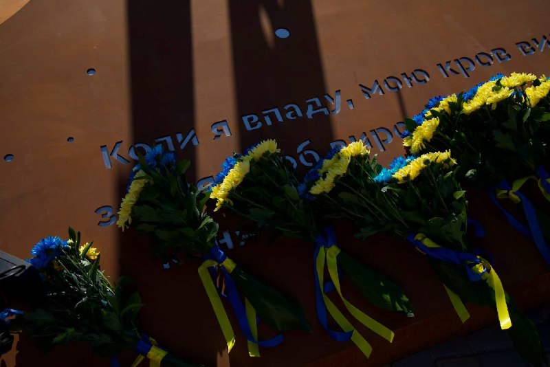 🇺🇦⚓Меморіал пам’яті морських піхотинців відкрили у Запоріжжі
На одній із центральних набережних міста... 🇺🇦⚓Меморіал пам’яті морських піхотинців відкрили у Запоріжжі
На одній із центральних набережних міста...