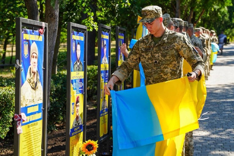 🇺🇦⚓Шана і пам'ять про тих, хто повернувся на щиті, важливіші за будь-які слова. 🇺🇦⚓Шана і пам'ять про тих, хто повернувся на щиті, важливіші за будь-які слова.
