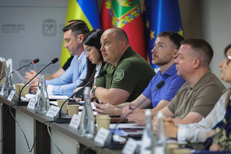 🔹Провели спільну нараду з Міністром юстиції України Денисом Масловим під час його робочого візиту на Харківщину. 🔹Провели спільну нараду з Міністром юстиції України Денисом Масловим під час його робочого візиту на Харківщину.