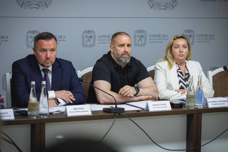 🔹Провели спільну нараду з Міністром юстиції України Денисом Масловим під час його робочого візиту на Харківщину. 🔹Провели спільну нараду з Міністром юстиції України Денисом Масловим під час його робочого візиту на Харківщину.