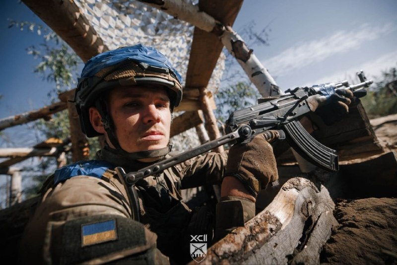 КТЗ: випробування для контрактників «18–24»
Влучно стріляти, придушувати противника вогнем, зачищати ворожі позиції КТЗ: випробування для контрактників «18–24»
Влучно стріляти, придушувати противника вогнем, зачищати ворожі позиції