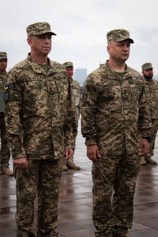 На Алеї українського війська у Києві відкрили пам’ятний знак фахівцям військ РХБ захисту Збройних Сил України На Алеї українського війська у Києві відкрили пам’ятний знак фахівцям військ РХБ захисту Збройних Сил України