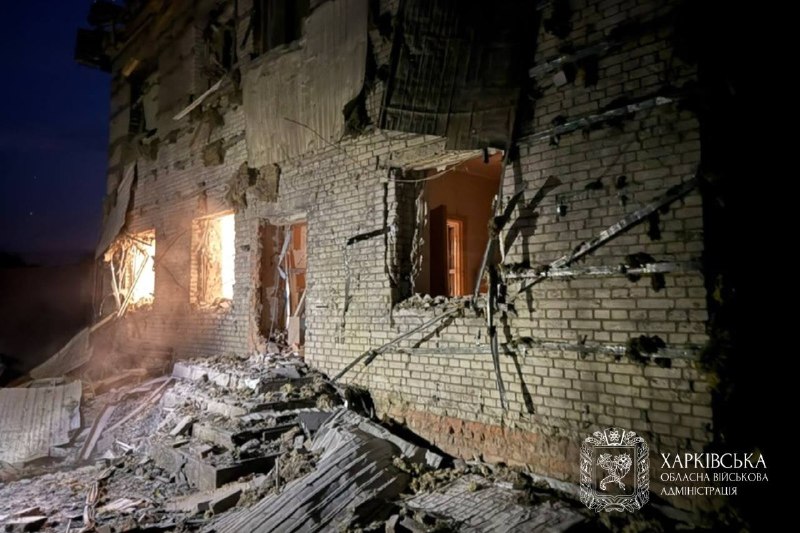 ▪️ Ввечері ворог атакував БпЛА селище Золочів.
🔻Внаслідок удару 64-річний чоловік отримав вибухові поранення ▪️ Ввечері ворог атакував БпЛА селище Золочів.
🔻Внаслідок удару 64-річний чоловік отримав вибухові поранення