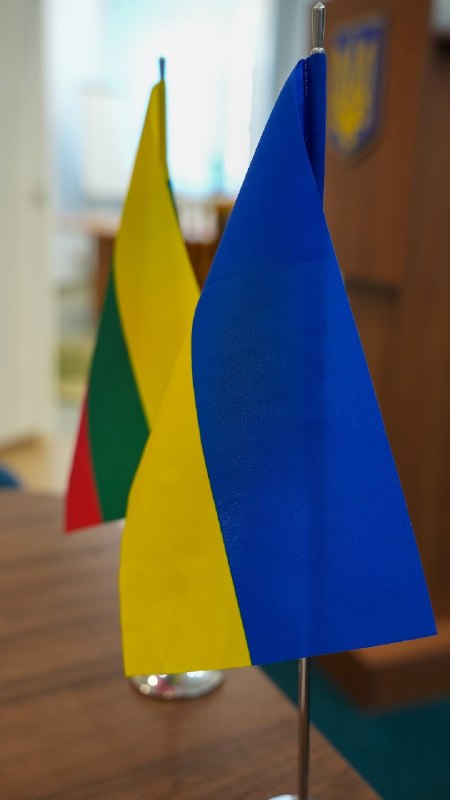 Провів зустріч із командувачем Військово-Морських Сил Литовської Республіки капітаном 1 рангу Тадасом Яблонскісом Провів зустріч із командувачем Військово-Морських Сил Литовської Республіки капітаном 1 рангу Тадасом Яблонскісом