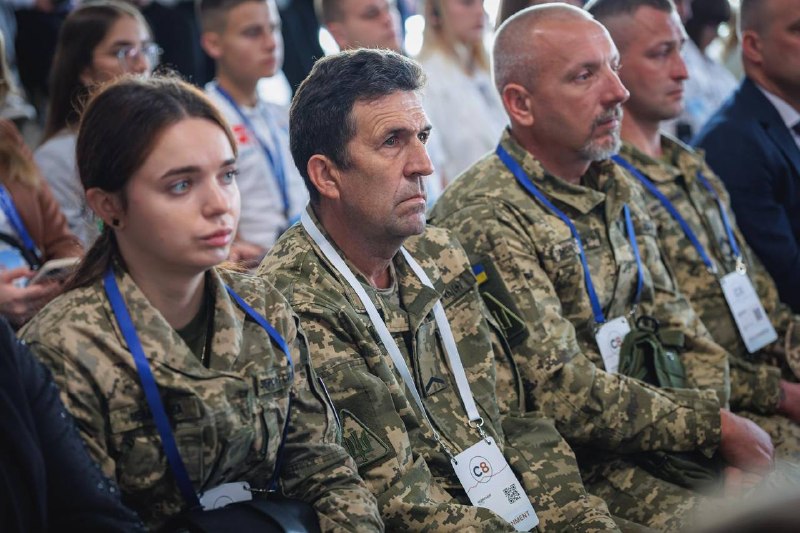 🔹Розповів про інвестиційний потенціал Харківської області на інформаційній сесії Карпатської інтеграційної ініціативи.
Харківщина 🔹Розповів про інвестиційний потенціал Харківської області на інформаційній сесії Карпатської інтеграційної ініціативи.
Харківщина
