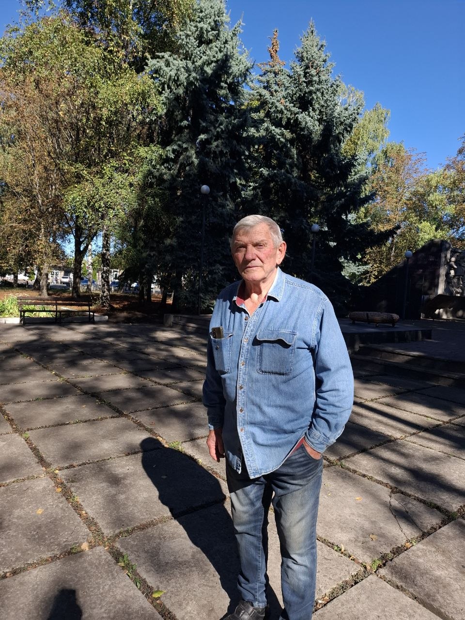 Не кабінетний голова: до ювілею легендарного очільника Сахновщинської селищної ради 90-х та початку 2000-х Миколи Черняка